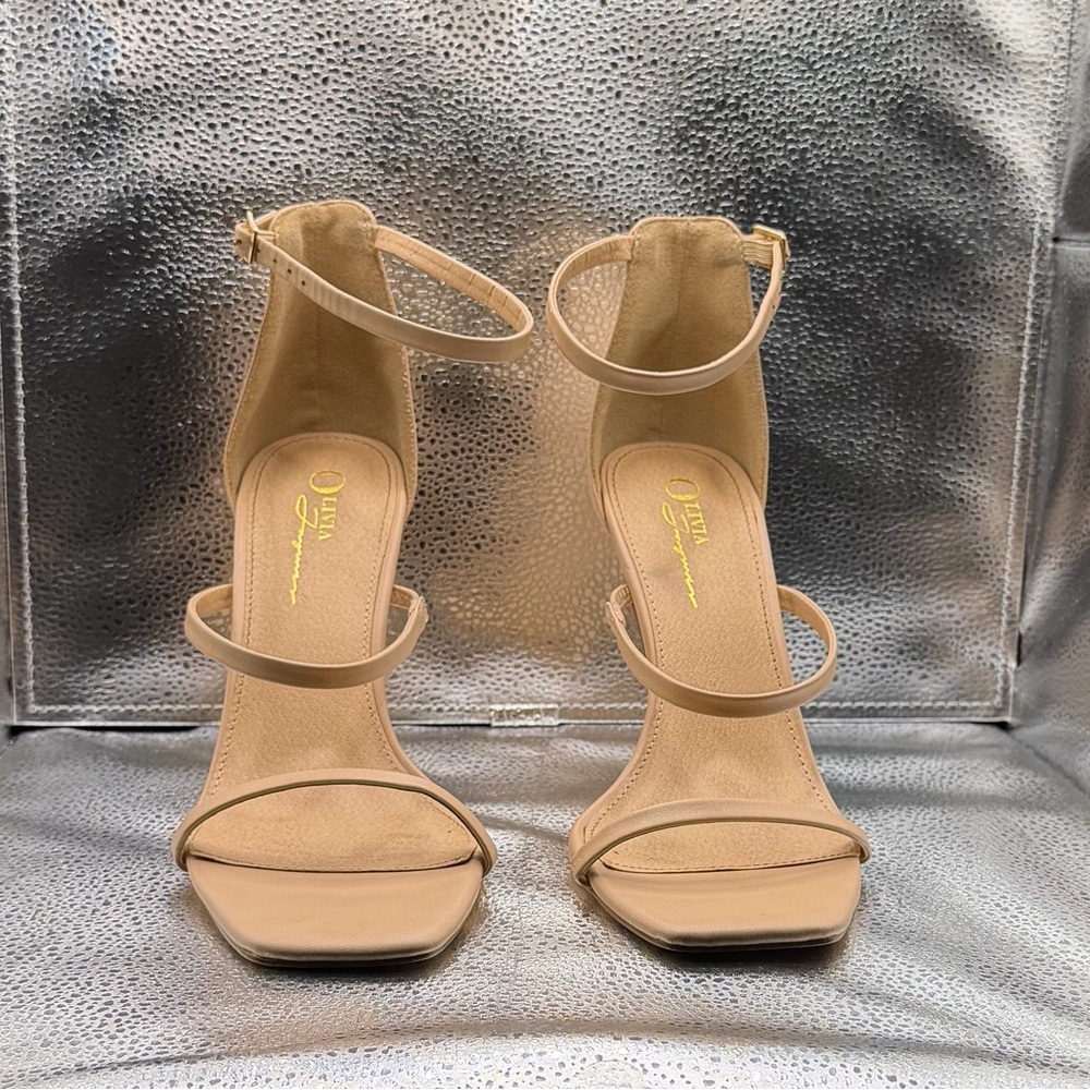 Olivia Jaymes Strappy Tan Heels, size 9